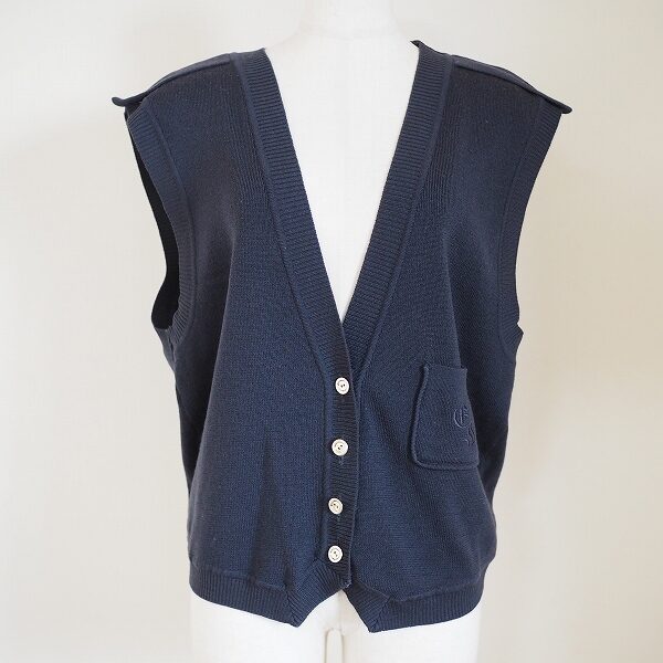 レリアンのベストを買取しました！ざっくりした感じがおしゃれさを演出