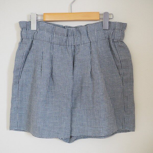 軽く着られる アルマーニコレツィオーニのショートパンツを買取しました