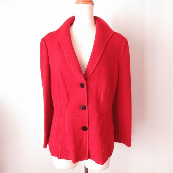 貫禄が出る アルマーニコレツィオーニの赤ジャケットを買取しました