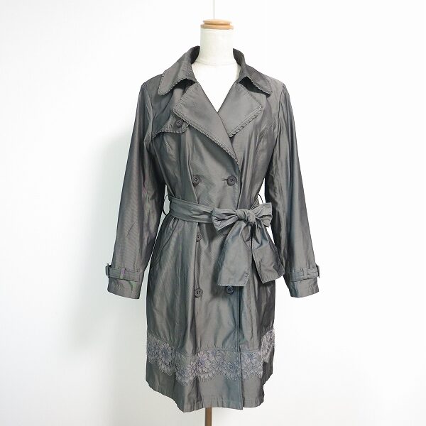 フリルとグレーの可愛らしさが際立つ レリアンのコートを買取しました