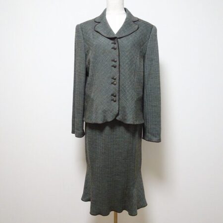 シニア世代のセットアップも買取実績多数！レリアンのお洋服を買取しました