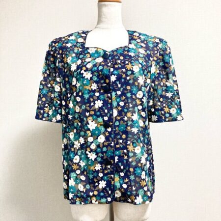 元気のでる鮮やかな花柄 レリアンのブラウスを買取しました