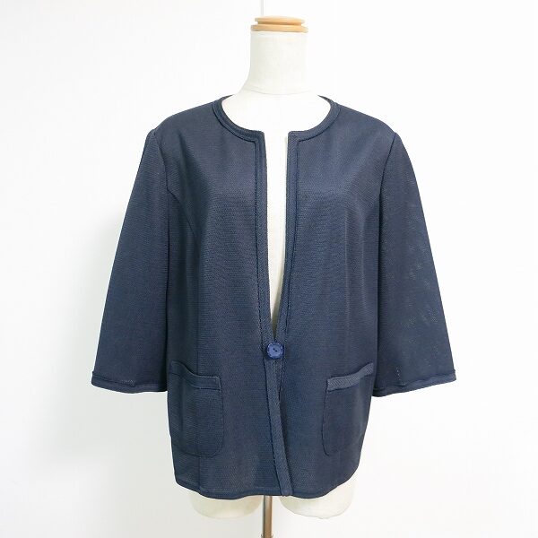 紺色のノーカラージャケット！レリアンのサイズ13+を買取させて頂きました