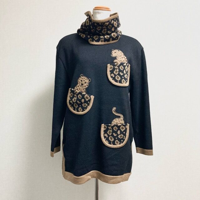 ひょこんと覗くアニマルがかわいい レリアンのセーターを買取しました