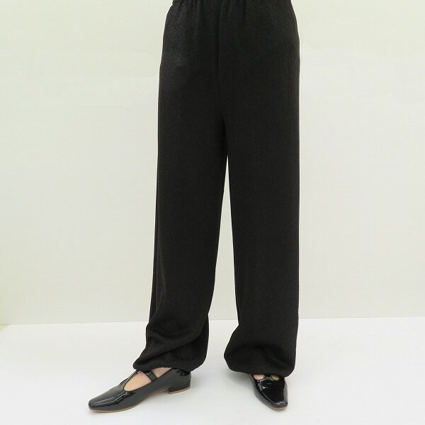 足元からポカポカ！斉藤都世子のニットパンツを買取しました