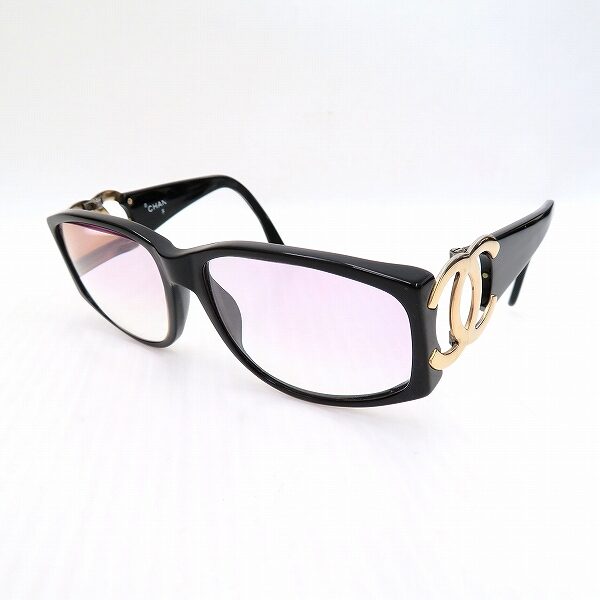 CHANEL 度入りのサングラスを出張買取ご利用のお客様より買取しました