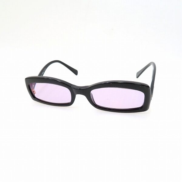 ほっそりしたデザインがかっこいい シャネルのサングラスを買取しました