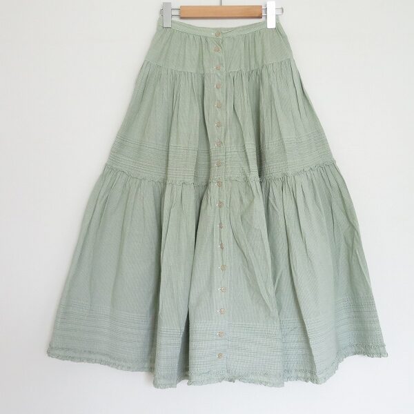 いい具合の広がり ピンクハウスのフレアスカートを買取しました