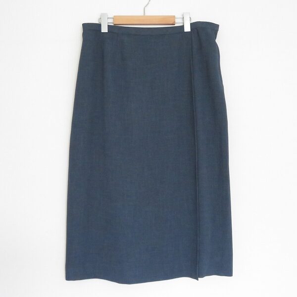 レリアンの紺色スカートを買取しました!間違いないデザインが嬉しい