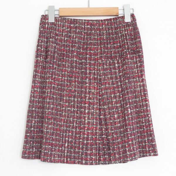 プリーツプリーズのスカートを出張買取ご利用のお客様より買取しました