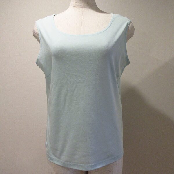 レリアンのカットソーを買取しました！凛とした水色に癒される