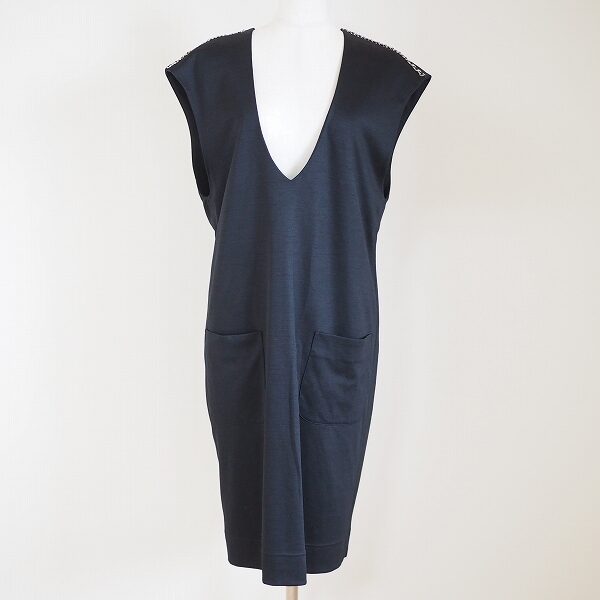 色っぽい開き具合がいい レリアンのワンピースを買取しました