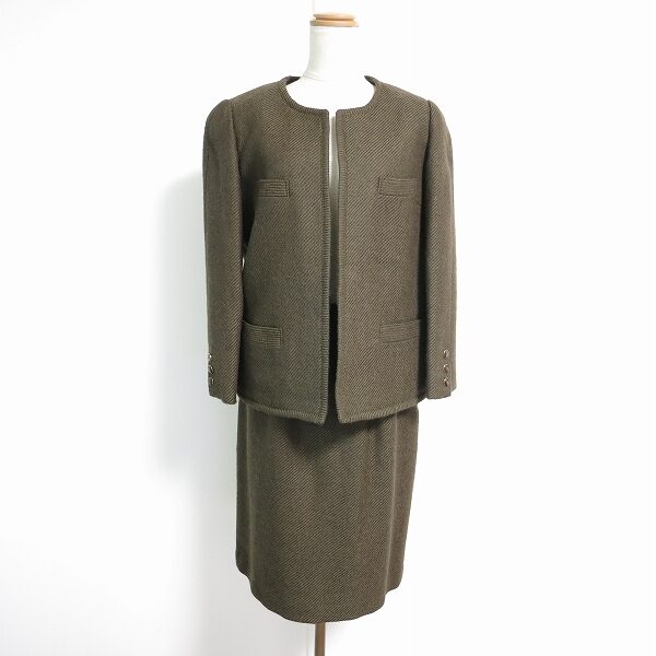 品のいい茶色に惹きつけられる レリアンののセットアップを買取しました