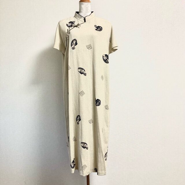 ベージュの爽やかさが綺麗な詩仙堂のワンピースを買取しました