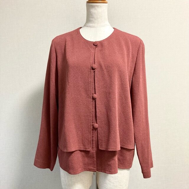 色味もきれいな詩仙堂のブラウスを買取しました