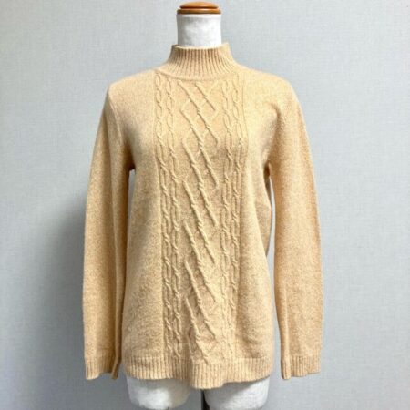 カシミヤ素材でソフトに暖かい！レリアンのニットを買取しました