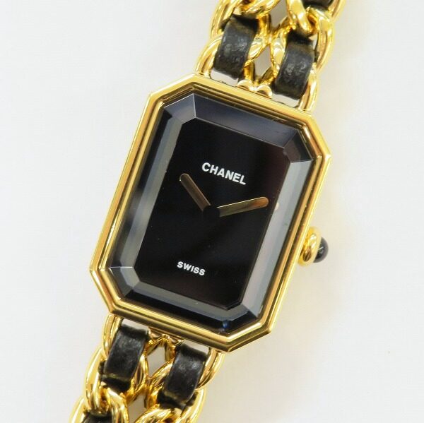 シャネルの腕時計を買取しました！金×黒が美しすぎる