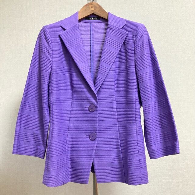 落ち込む暇もない マダムジョコンダのジャケットを買取しました