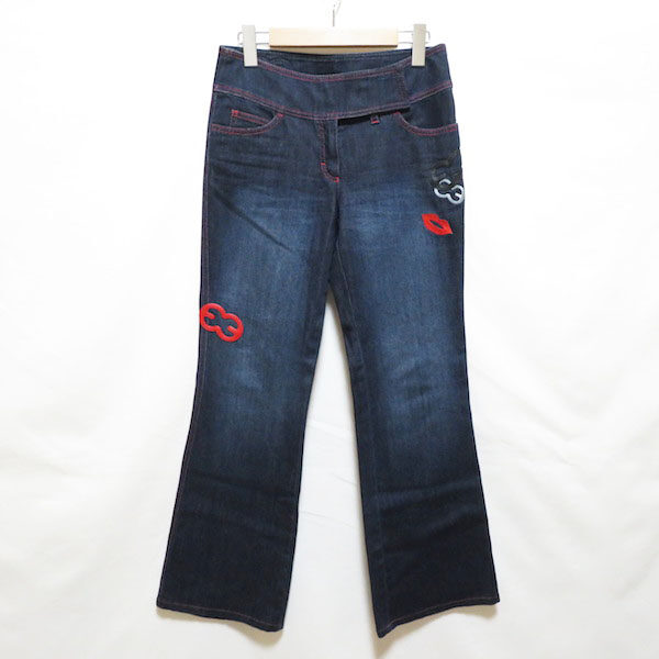 刺繍が可愛い エスカーダのジーンズを買取しました