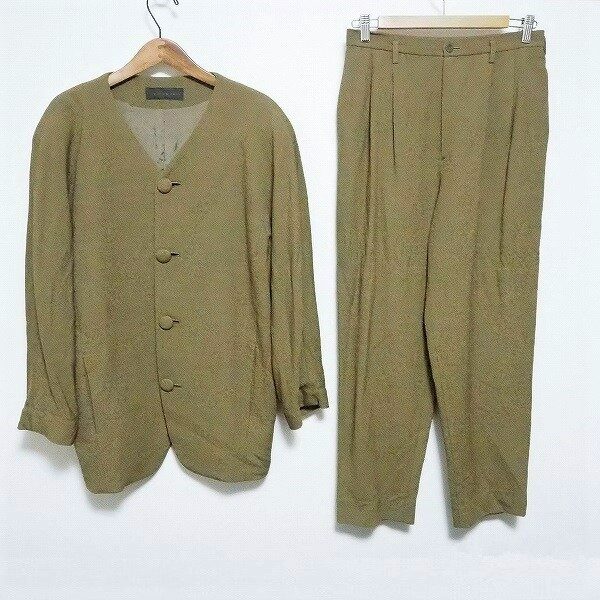 ヨーガンレールのセットアップを宅配買取ご利用のお客様より買取しました