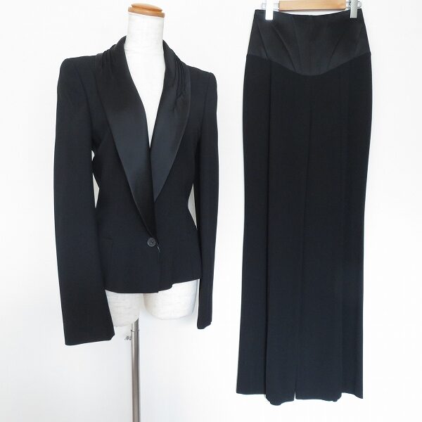 買取ブランド相談も可！クリスチャンラクロワのスーツを買取いたしました