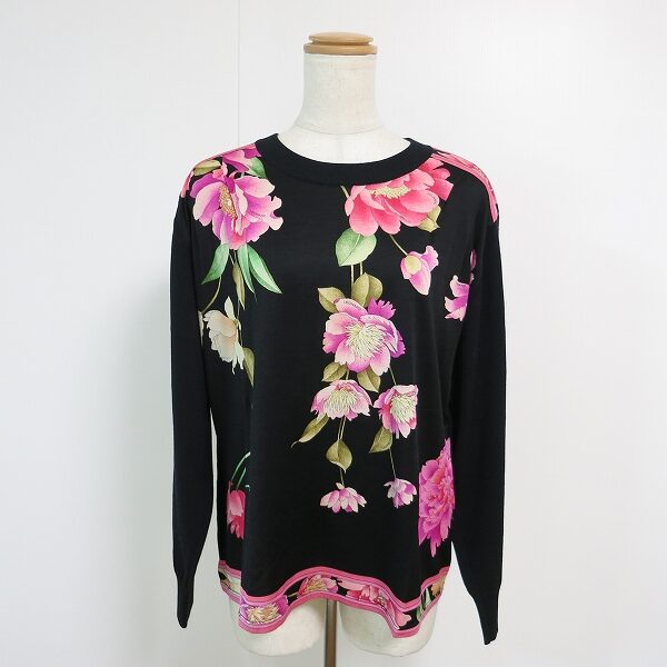 レオナールのＬサイズカットソーを買取！黒にピンクの花柄でゴージャス