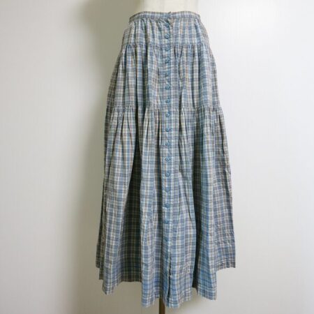 カジュアルなのに華やか ワンダフルワールドのスカートを買取しました