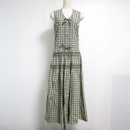 颯然としたチェックが可愛い カネコイサオのワンピースを買取しました
