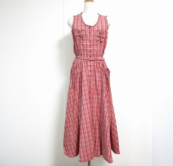 赤チェックにときめく カネコイサオのワンピースを買取しました