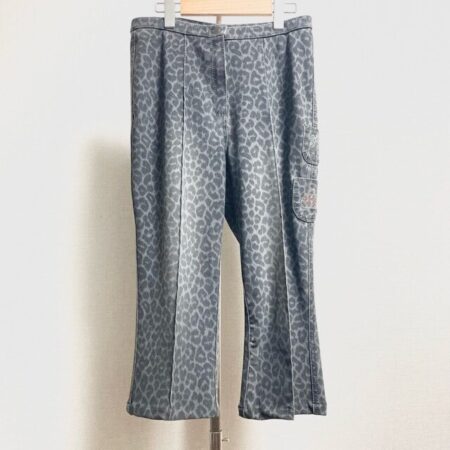 シュッとしたデザインとアニマル柄がマッチ 伊太利屋のパンツを買取しました