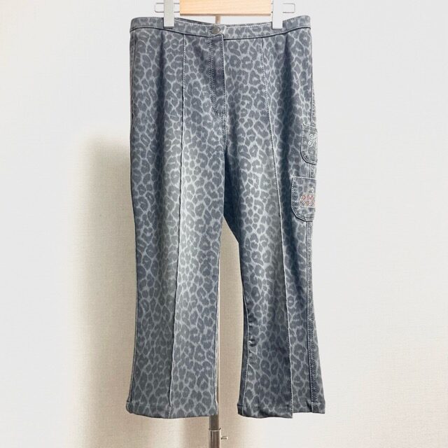 シュッとしたデザインとアニマル柄がマッチ 伊太利屋のパンツを買取しました