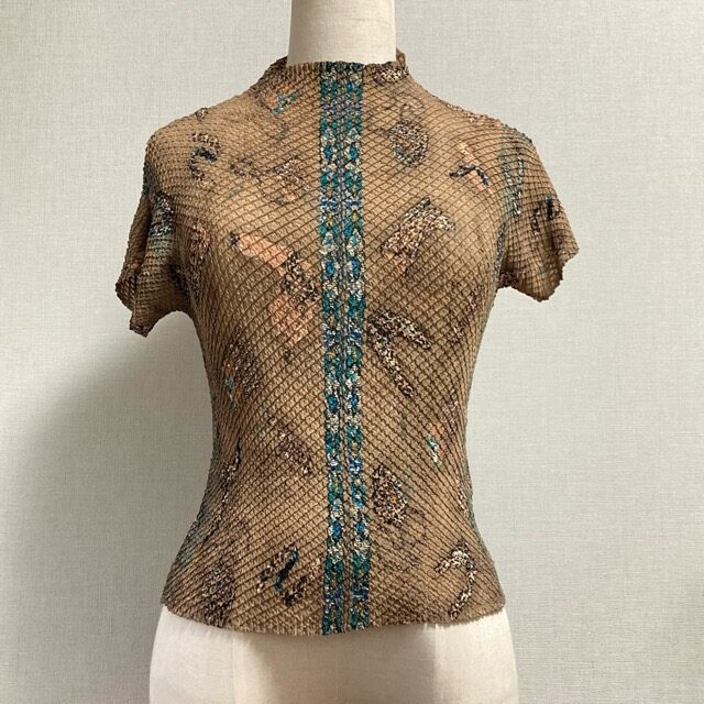 品と個性のせめぎ合い 伊太利屋のTシャツを買取しました