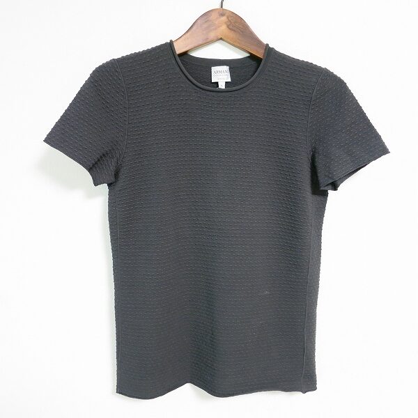 シンプルなのに色気がある アルマーニコレツィオーニのカットソーを買取しました