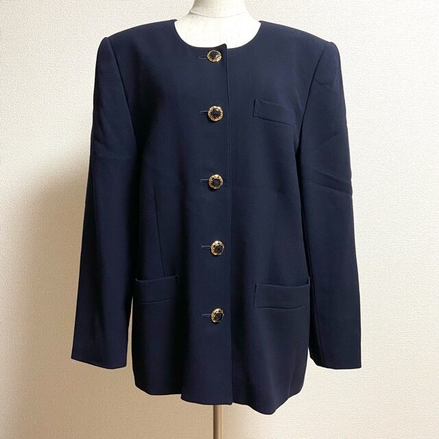 きっちり真面目に決まる レリアンのジャケットを買取しました