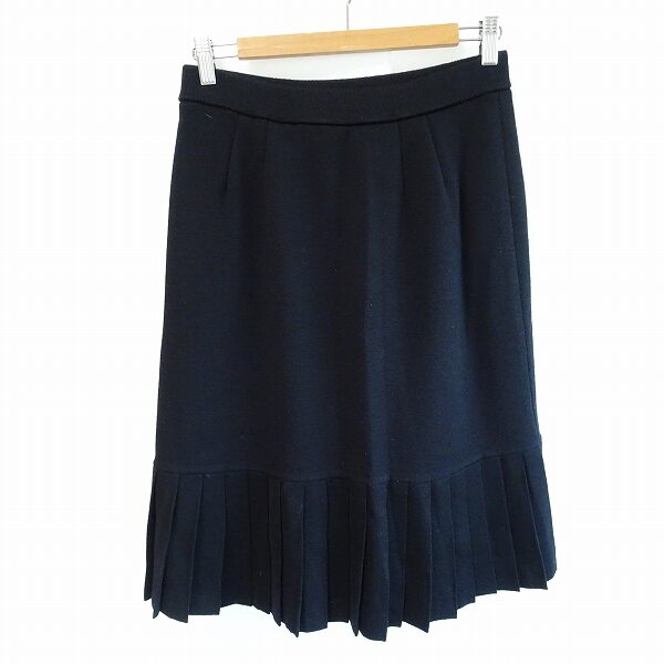 綺麗さも光るニットスカート！レリアンのお品を買取しました