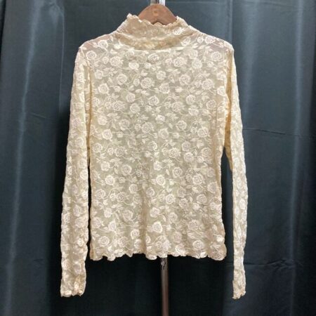 女性歓喜の色っぽさ シズカコムロのカットソーを買取しました