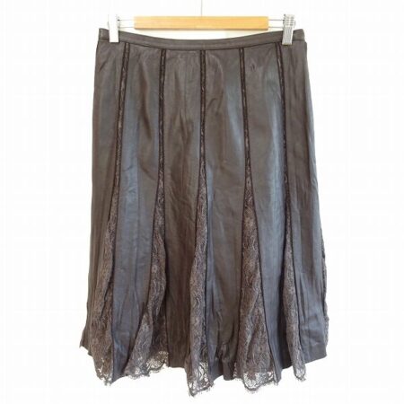 インポートロッサのスカートを買取しました！レザー×レースがいい感じ