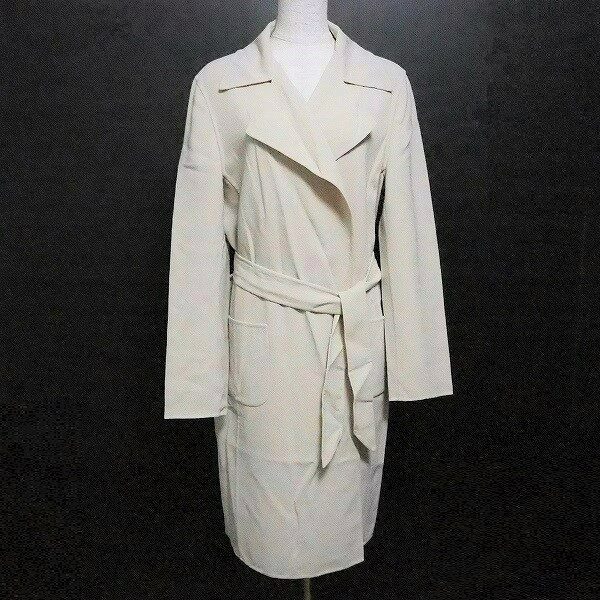 さらりと清楚さ溢れる マックスマーラのコートを買取しました