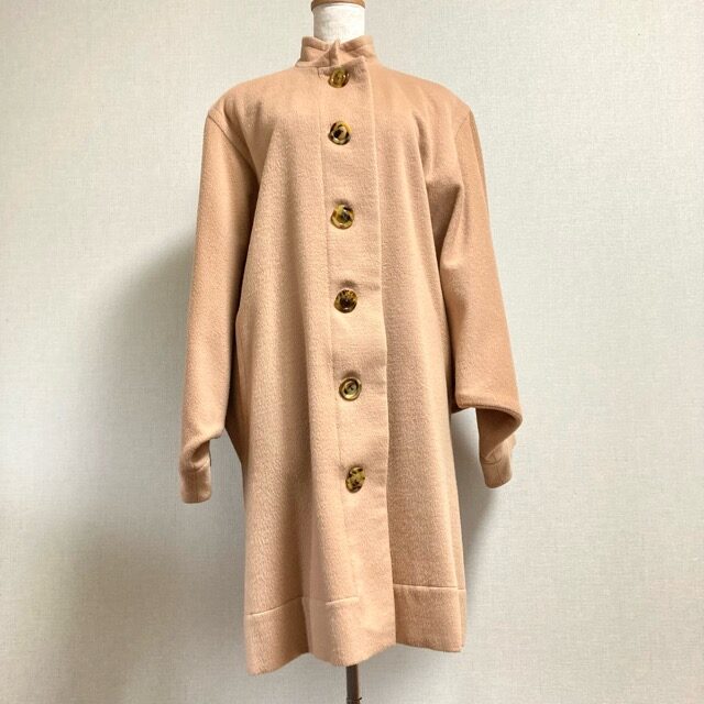 イヴサンローランのコートを出張買取しました！