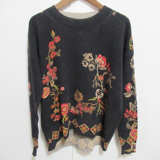 花柄具合が美しい エトロのセーターを出張買取しました