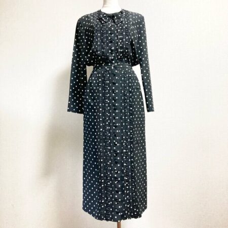 インゲボルグのセットアップを出張買取にて買取しました