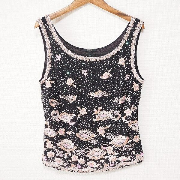 エスカーダのカットソーを買取しました!黒とピンクが気持ちを爆上げ