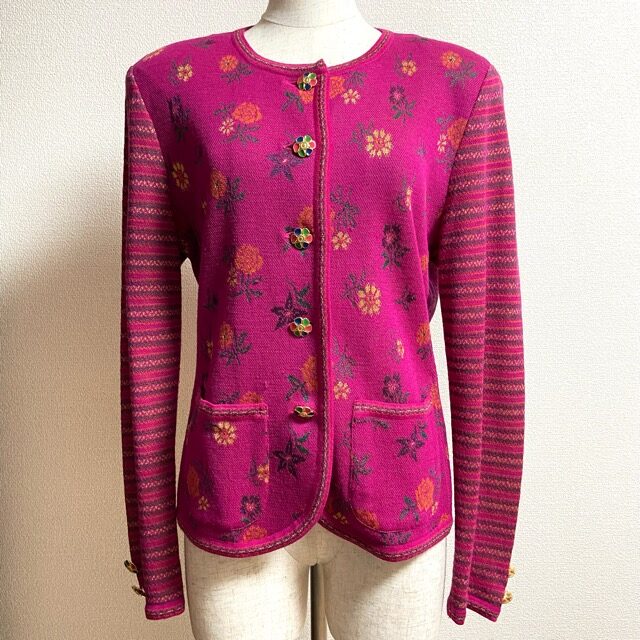 ウンガロのジャケットを買取しました！とにかく綺麗なピンクにため息