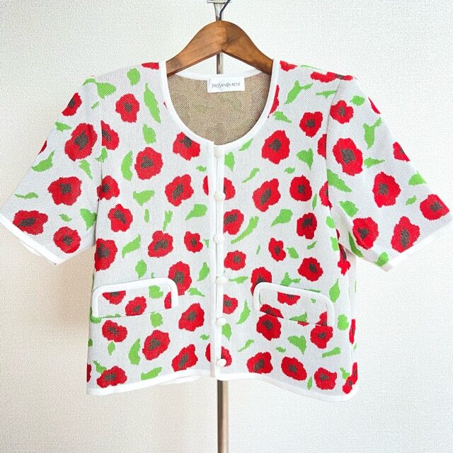 気持ちも高まる雰囲気 イヴサンローランのカーディガンを買取しました