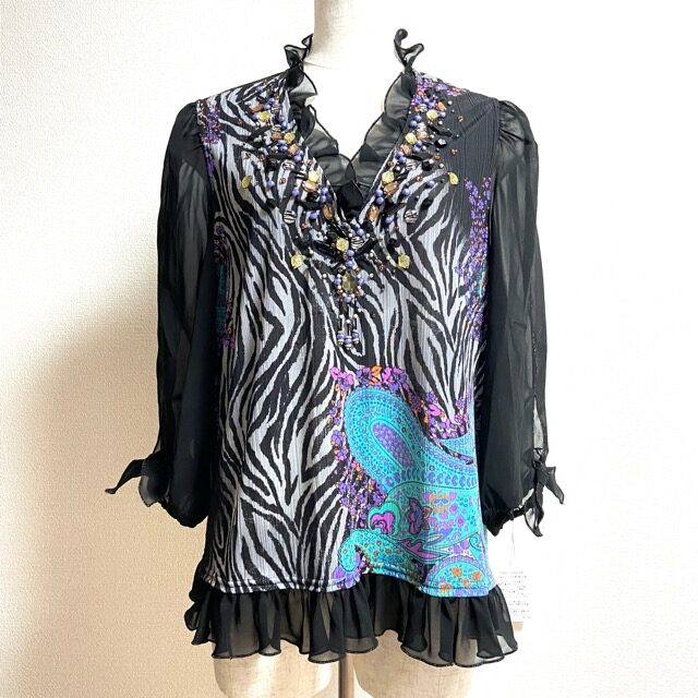 動物柄×シースルーがセクシー 伊太利屋のカットソーを買取しました