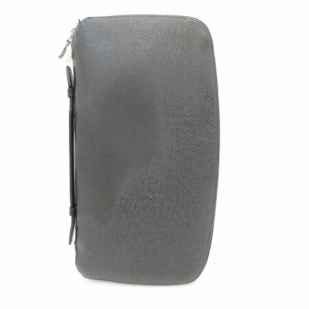 ルイヴィトンのトラベルケースを出張買取ご利用のお客様より買取しました