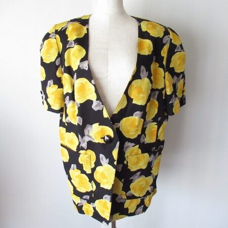 柄の豪華さに惹きつけられる レリアンのカットソーを買取しました