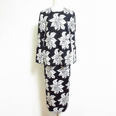 斉藤都世子のセットアップを出張買取にて買取しました！