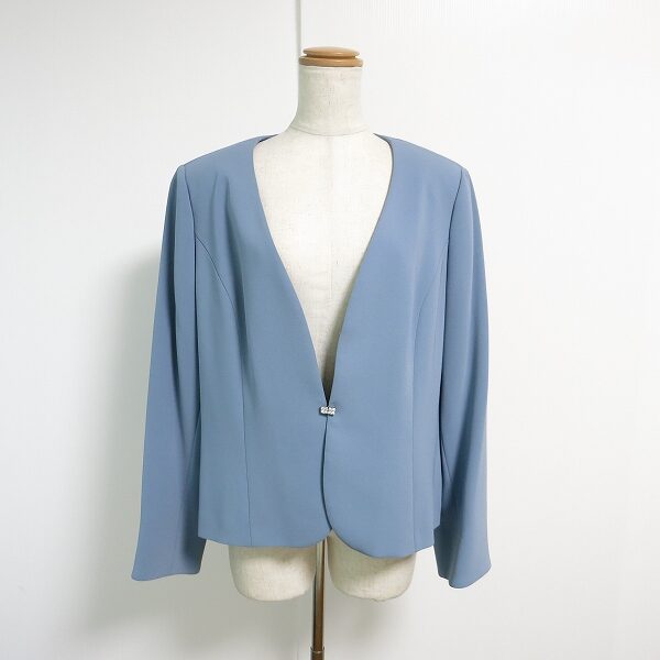 穏やかさをくれる水色 レリアンのジャケットを買取しました