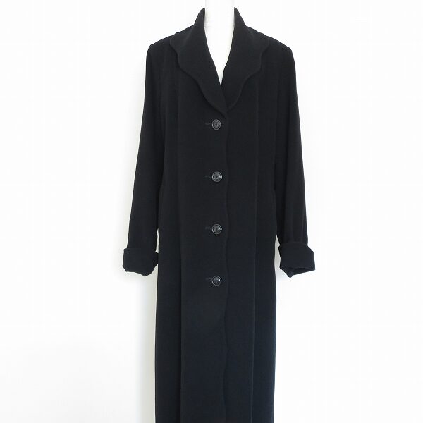 品格の良さが際立つデザイン アルバロッサのコートを買取しました